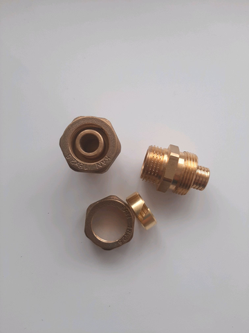З'єднувач згвинчуваємий з зовнішньою різьбою 14x2 G1/2" 1110045002  фото